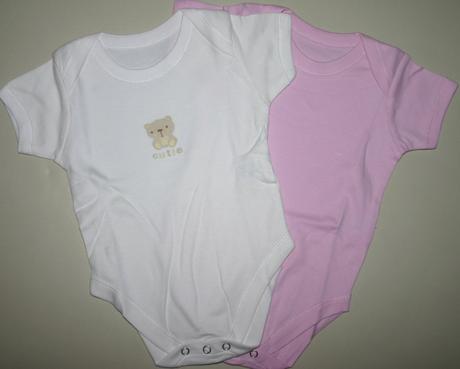 74 nenosene body,2 ks,6-9 mes., 74