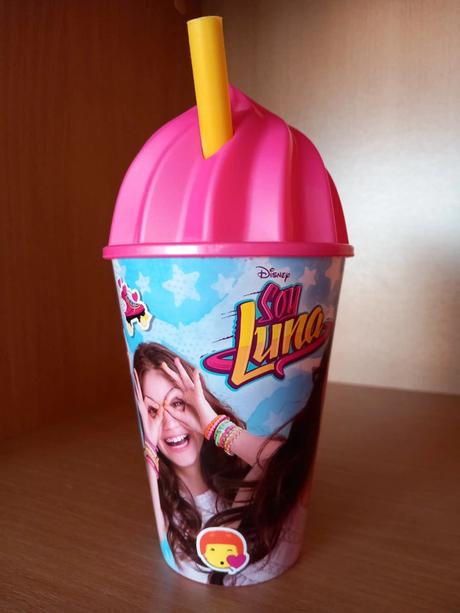 Soy luna plastový pohár so slamkou a hrnček,