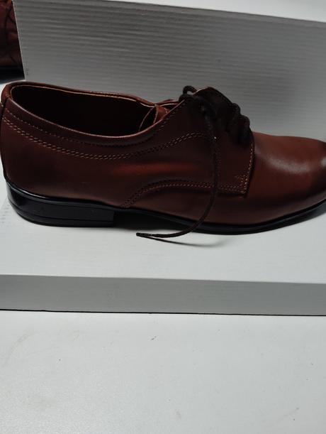 Kožené topánky do obleku, 38