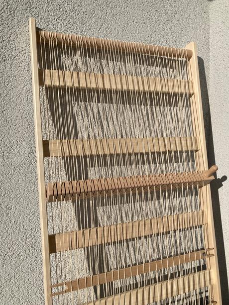 Veľké tkáčske krosná na tkanie, 