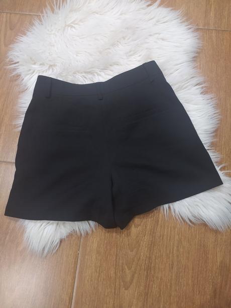 Šortky, sinsay,158