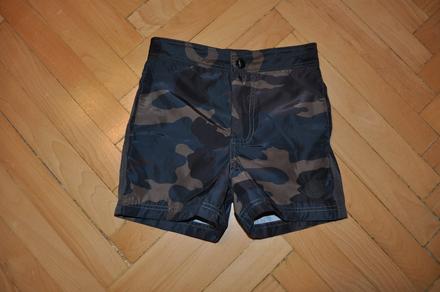 Krátke nohavice nové nenosené maskáčové, 116