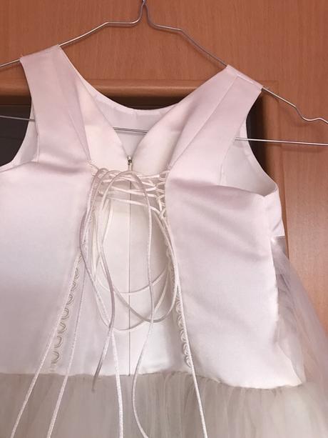 Šaty na 1 sv. prijímanie, 134