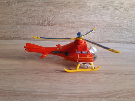 Požiarnik sam - vrtuľník,