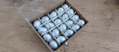 Dekoračné vajíčka - strieborné - 30 mm, 