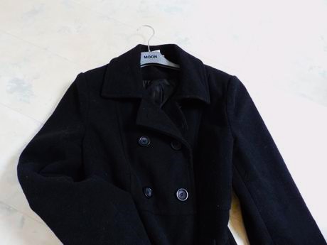 Vlnený kabát, 42