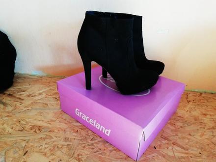 Kotnikove čižmy, graceland,40