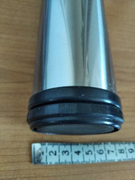 2 x kovová noha k stolu,