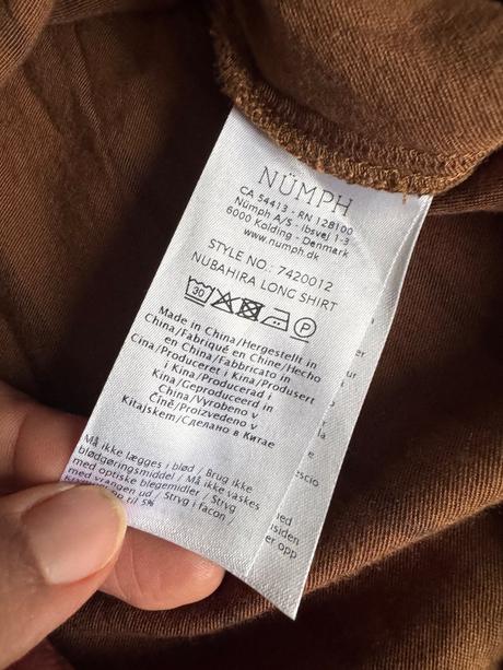 Úžasne šaty alebo tunika damska numph as-m, s