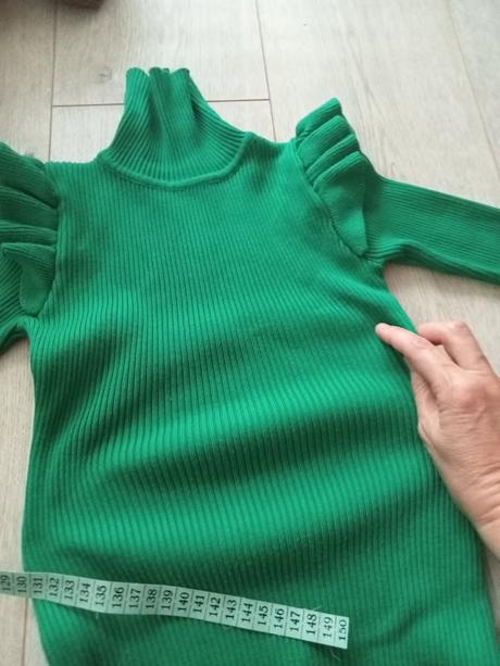 Rolákové šaty, 116