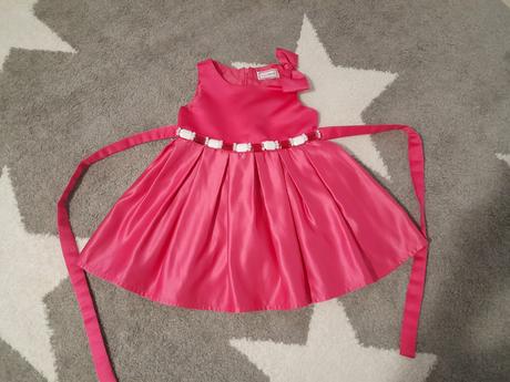 Cyklamenove šaty, 86