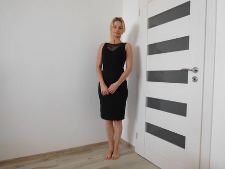 Čierne šaty 36v,elastické, s