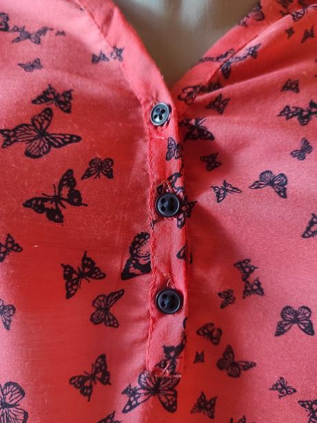 Blúzka s motýľmi, zn. bershka, veľ. s-m, bershka,s