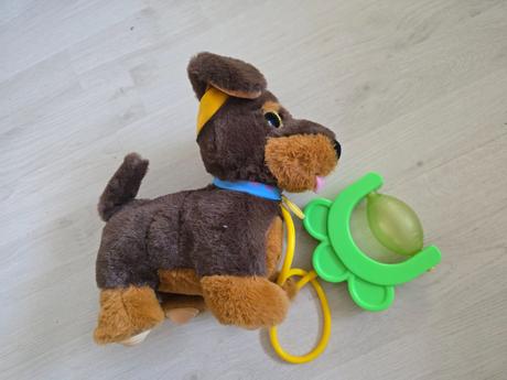 Interaktívne šteňa na kolieskach, 