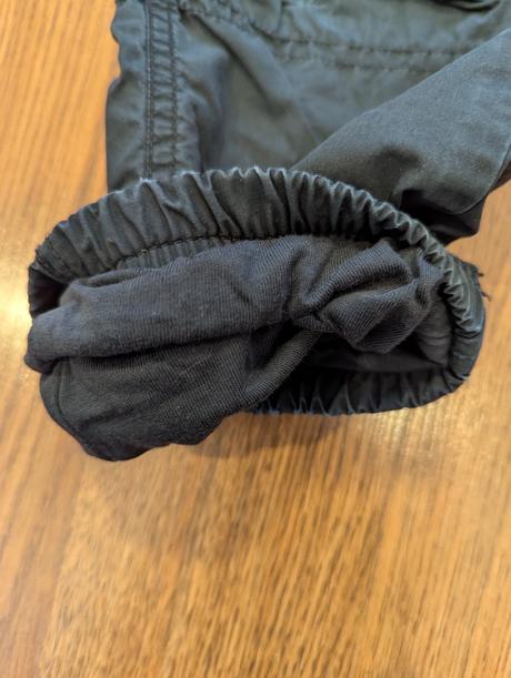 Podšité nohavice, 104