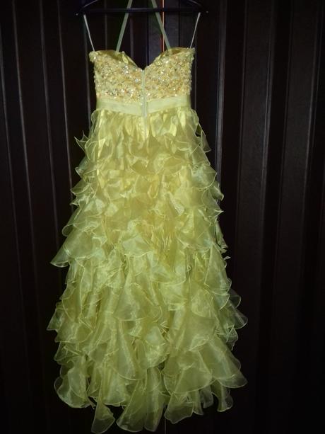 Žlté spoločenské šaty, m