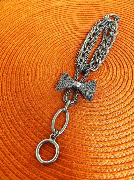 Kovový prívesok na kľúče,