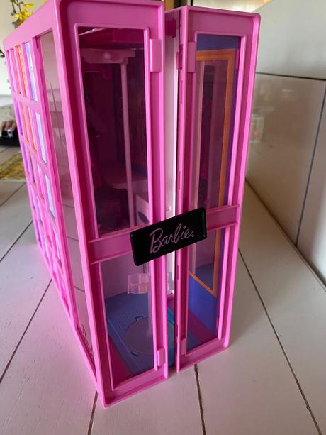 Barbie satnik dračik, 