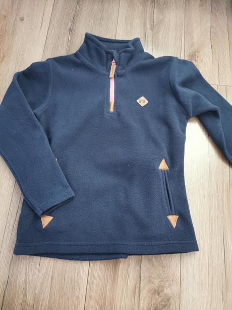 Mikina, authority,128