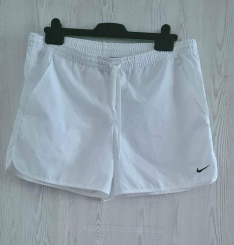 Šortky nike, nike,38