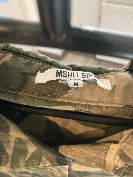 Maskáčova košeľa, gate,m