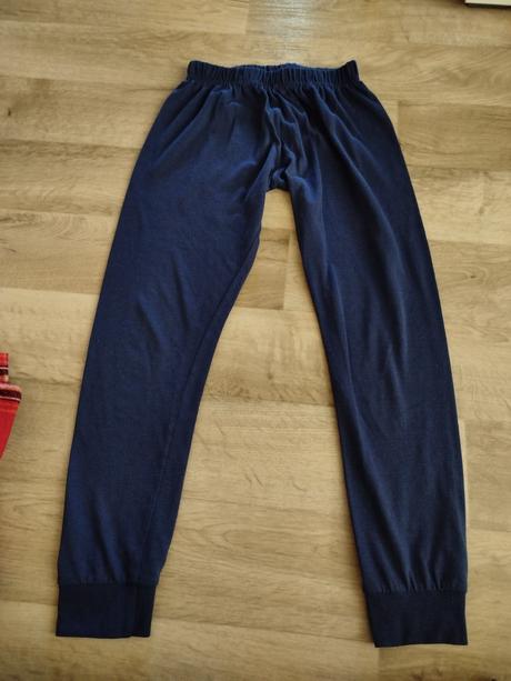 Pyžamové nohavice, 134