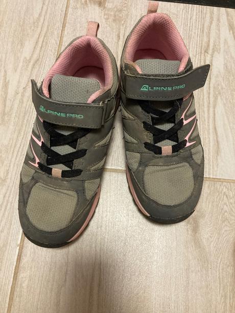 Turistické tenisky, alpine pro,33
