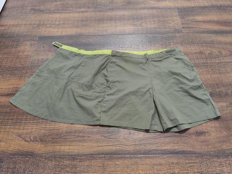 Kraťasy/ sukňa 146/152, decathlon,146