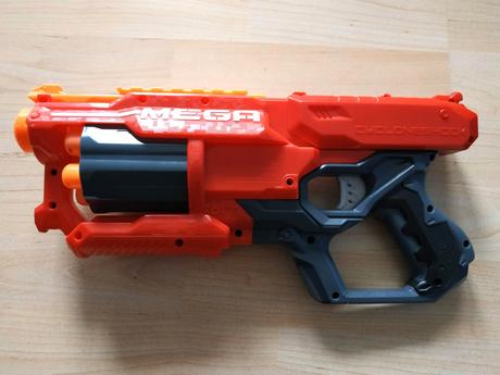 Nerf cycloneshock mega, 