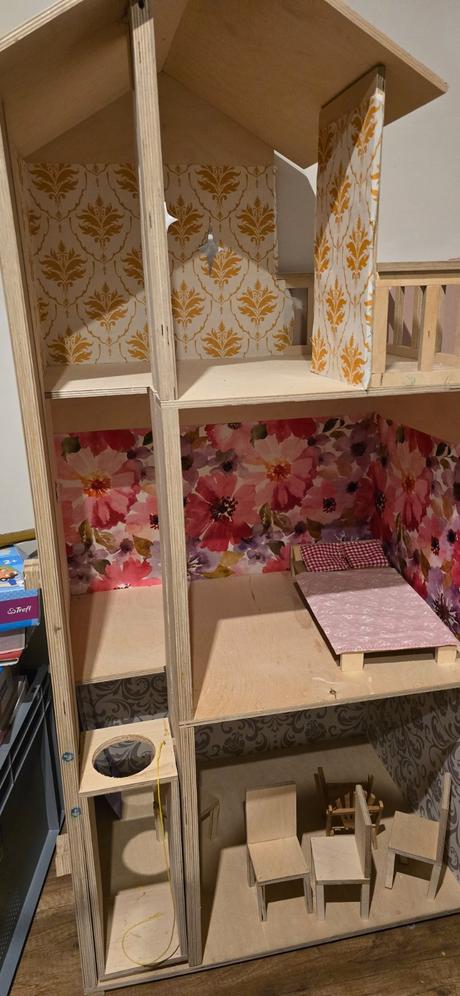 Domček pre bábiky, 