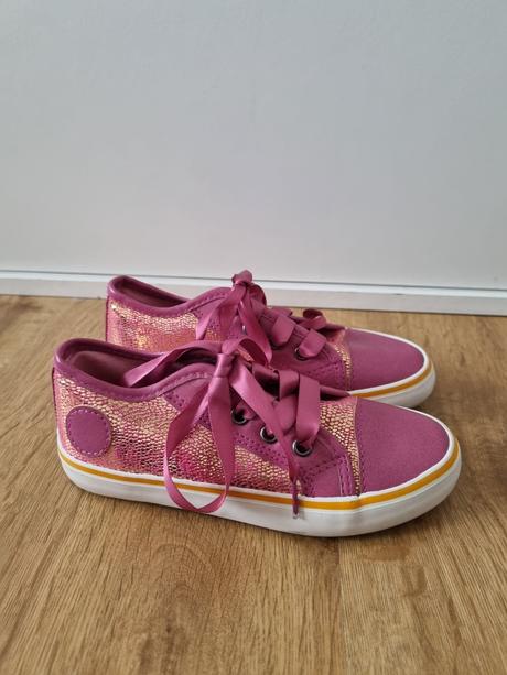 Nové poltopánky lupilu, lupilu,27