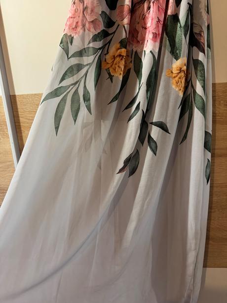 Letné spoločenské šaty,