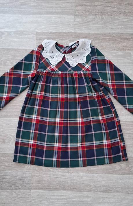 Vianočné šaty, 134