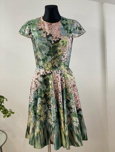 Šaty ted baker, zara,s