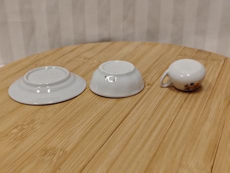 Vintage mini porcelán pre bábiky georgína 3ks 70.r,