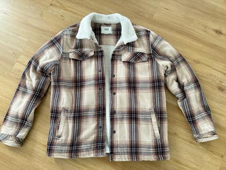 Bunda tepla, house,l