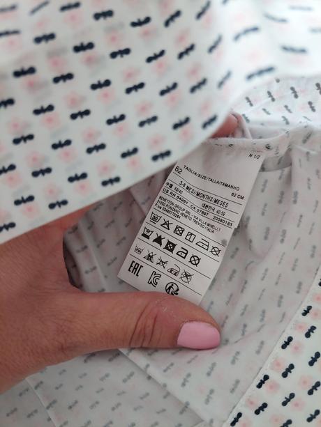 Letné šaty z pevnejšieho materiálu, benetton,62