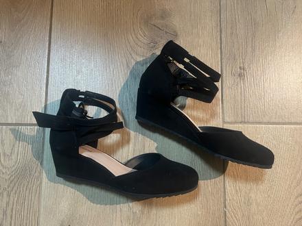 Čierne topánky, graceland,37