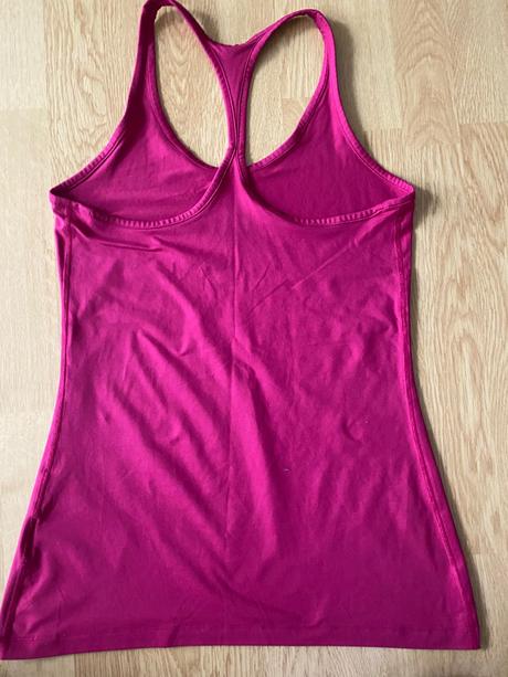 Tielko sportove, nike,s