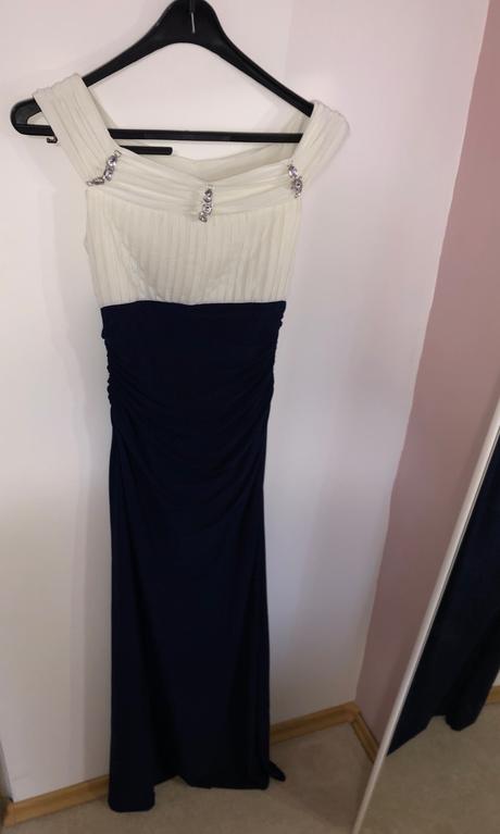 Spoločenské šaty, 38