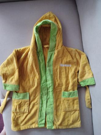 Huggies žltý župan, 104