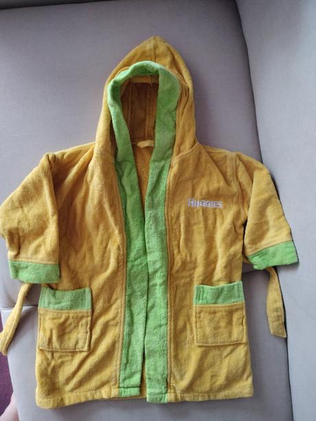 Huggies žltý župan, 104