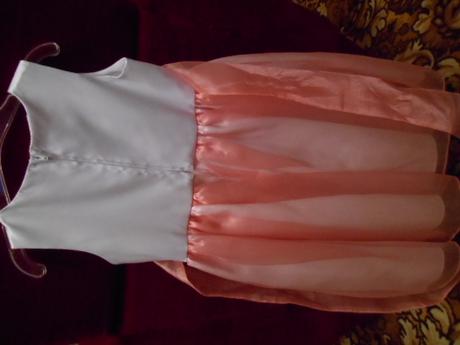 Slavnostne saty, 128