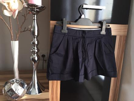 Tmavomodré šortky, atmosphere,s