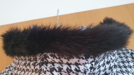 Bunda s kohutiou stopou, authority,s