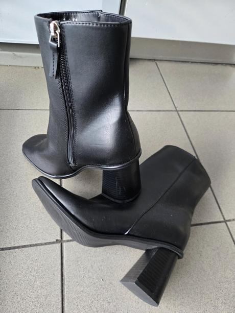 Čierne čižmy vel.39, h&m,39