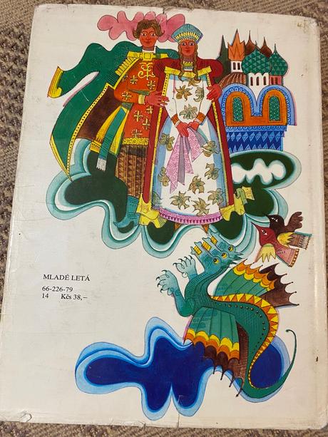 Nádherná stará retro kniha krása nevídaná 1983,