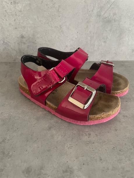 Predám sandálky farba malina, protetika,29