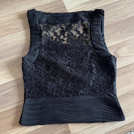 Černý top/crop top, amisu,38