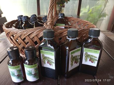 Liečivý smrekový sirup,